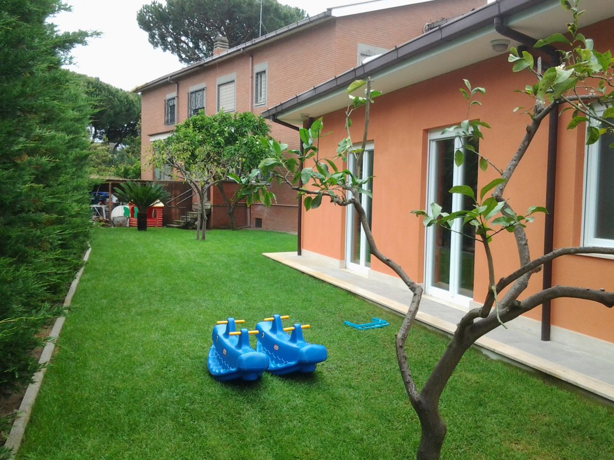 Edifici Pubblici (scuole, chiese) in legno Technowood Asilo Nido - Roma - Casal Palocco