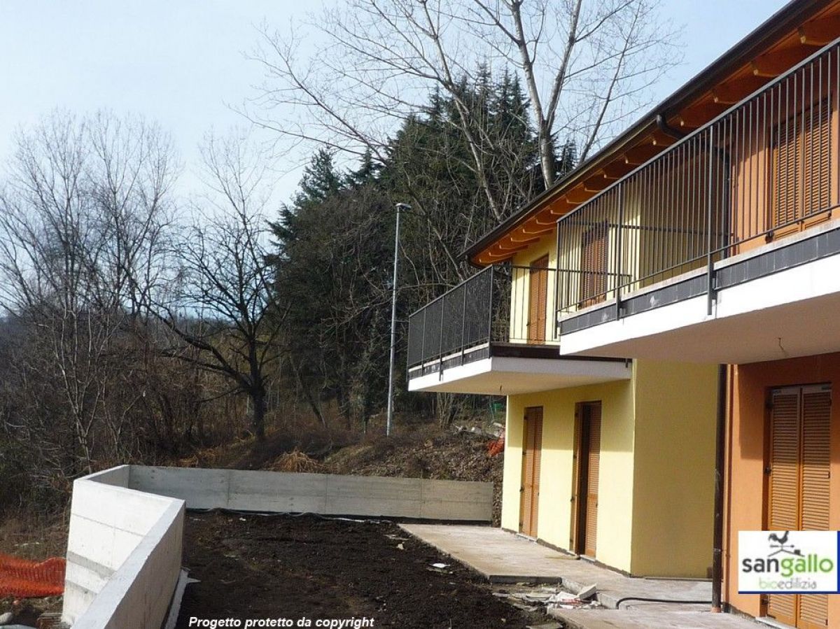 Case in legno Sangallo S.r.l. Casa in bioedilizia costruita su progetto /Galliate Lombardo