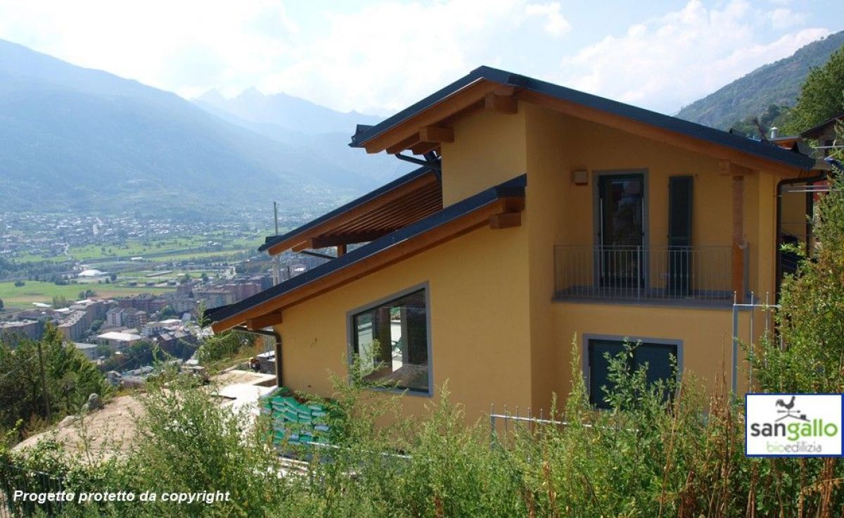Case in legno Sangallo S.r.l. Casa in bioedilizia costruita su progetto /Aosta (AO)