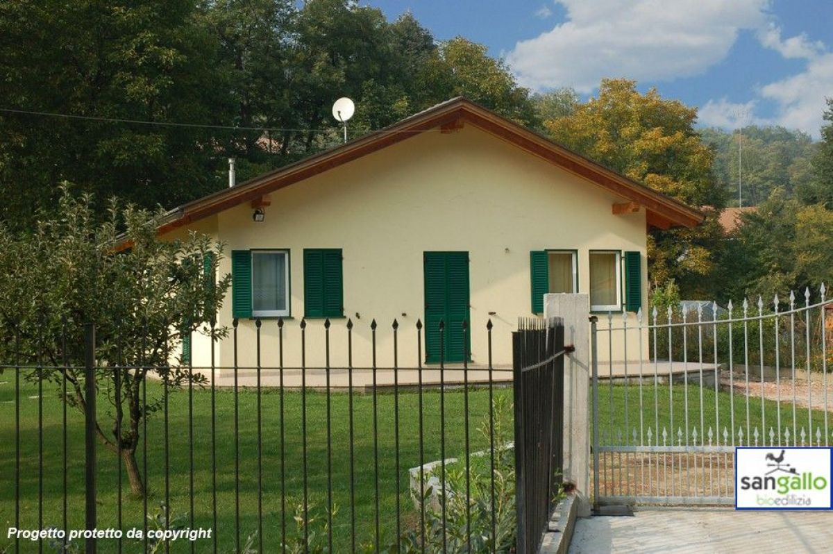 Case in legno Sangallo S.r.l. Casa in bioedilizia costruita su progetto /Bernezzo (CN)