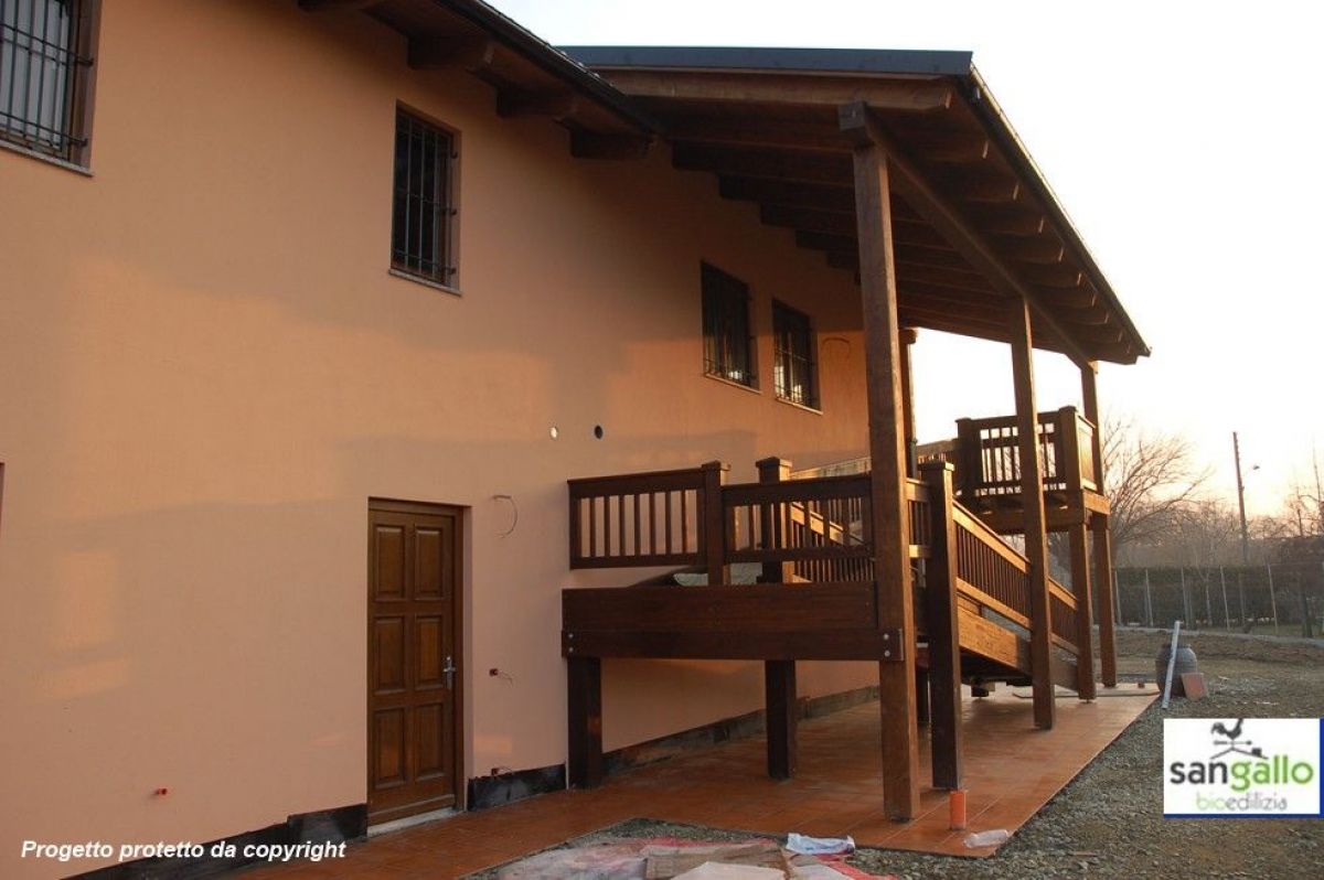 Case in legno Sangallo S.r.l. Casa in bioedilizia costruita su progetto /San Michele (AL)