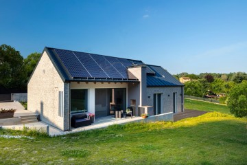 Casa in Legno UNA VILLA ECOLOGICA DALLO STILE MODERNO