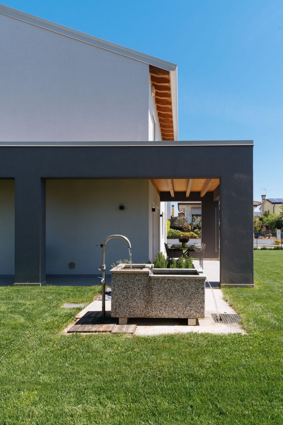 Case in legno Evoluthion CASA IN LEGNO CON AMPIO PORTICATO