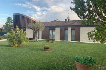 Villa bifamiliare Faenza 