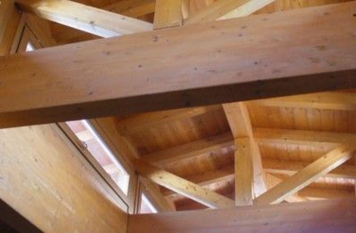 Sopraelevazioni in legno BCL Bergamasca Costruzioni Legno Bifamiliare Cantù tetto legno lamellare certificato FSC - PEFC