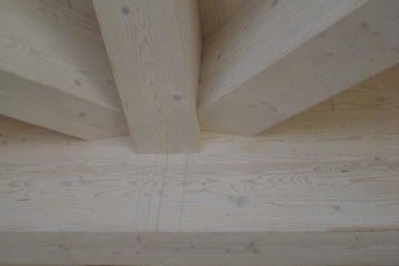 Modello Casa in Legno Tetto legno lamellare certificato FSC - PEFC di BCL Bergamasca Costruzioni Legno
