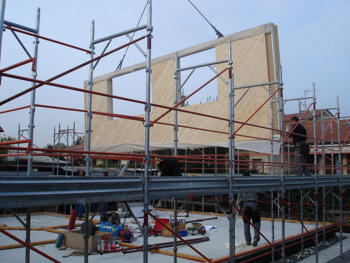 Case in legno BCL Bergamasca Costruzioni Legno Casa in XLAM  Milano