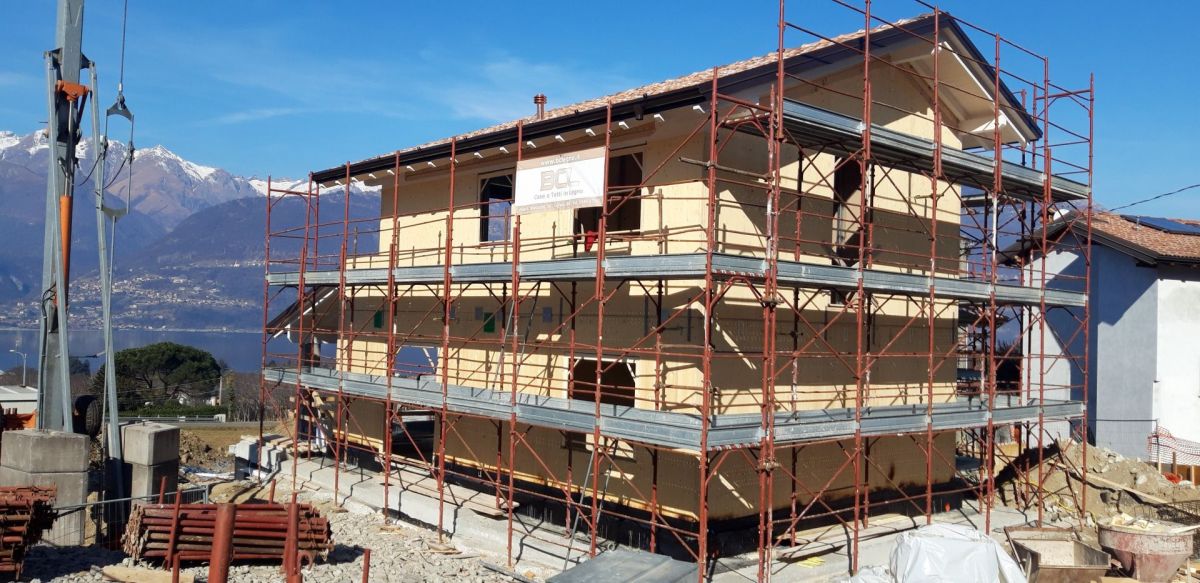 Case in legno BCL Bergamasca Costruzioni Legno Villa in XLAM a Colico LC
