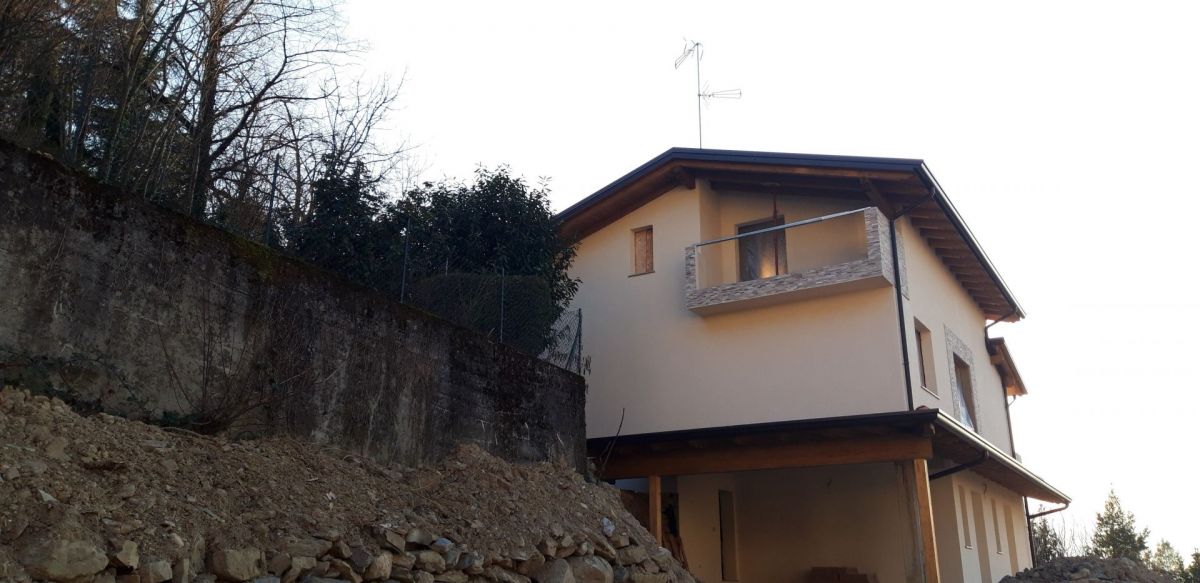 Case in legno BCL Bergamasca Costruzioni Legno Casa a Telaio in Legno Lamellare 