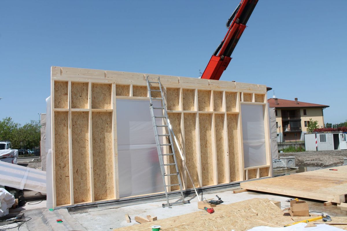 Case in legno BCL Bergamasca Costruzioni Legno Telaio Asilo Montessori Milano