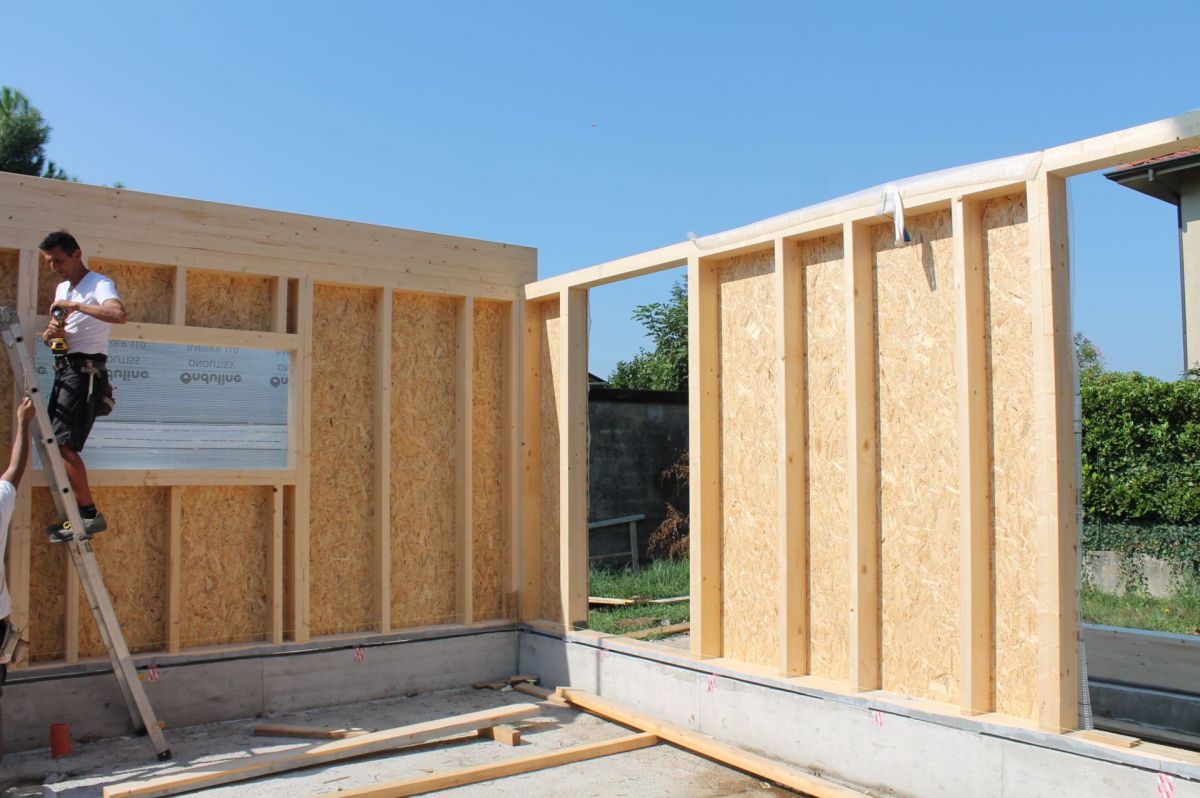 Case in legno BCL Bergamasca Costruzioni Legno Casa a TELAIO  Merate LC