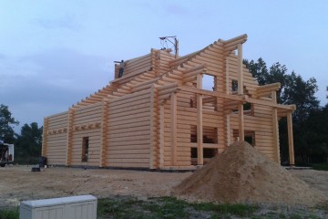 Chalet di Legno REALIZZAZIONE ECOCOTTAGE IN ABETE di HEALTHY LIFE HOUSES & WHEELS HOUSES