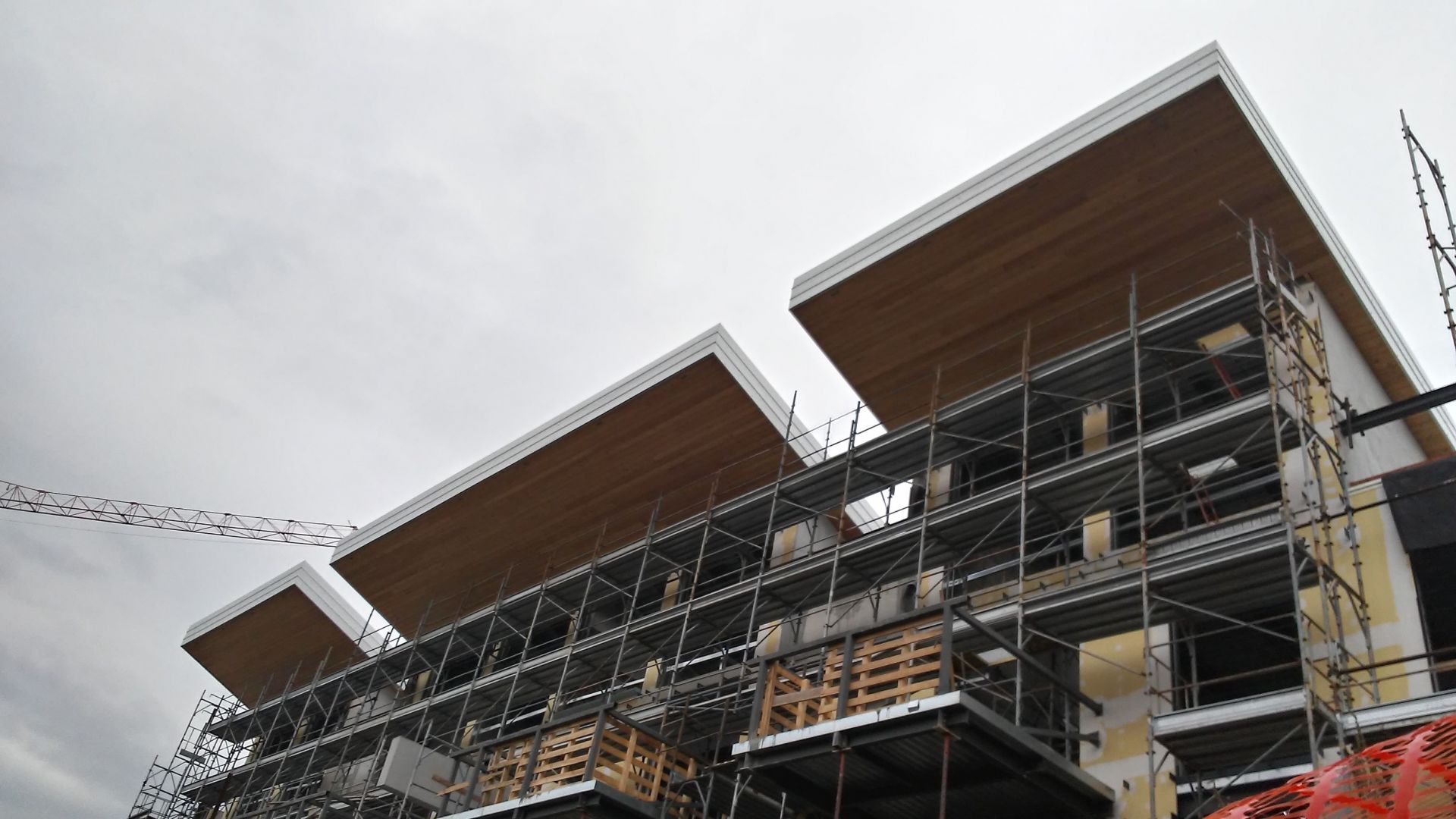 Chioschi e Gazebi in legno Bergamasca Costruzioni Legno Tetto a Scanzorosciate rivestito di Larice Siberiano