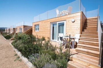 Modello Baita o Chalet in Legno Bulgalow  per camping - strutture ricettive di RIKO-HISE srl - Arch. Daniele Bonzi