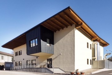 Edificio Pubblico (scuola, chiesa) in Legno