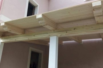 Modello Ampliamento in Legno Gazebo in legno lamellare bianco di Serramenti Rigano' Group