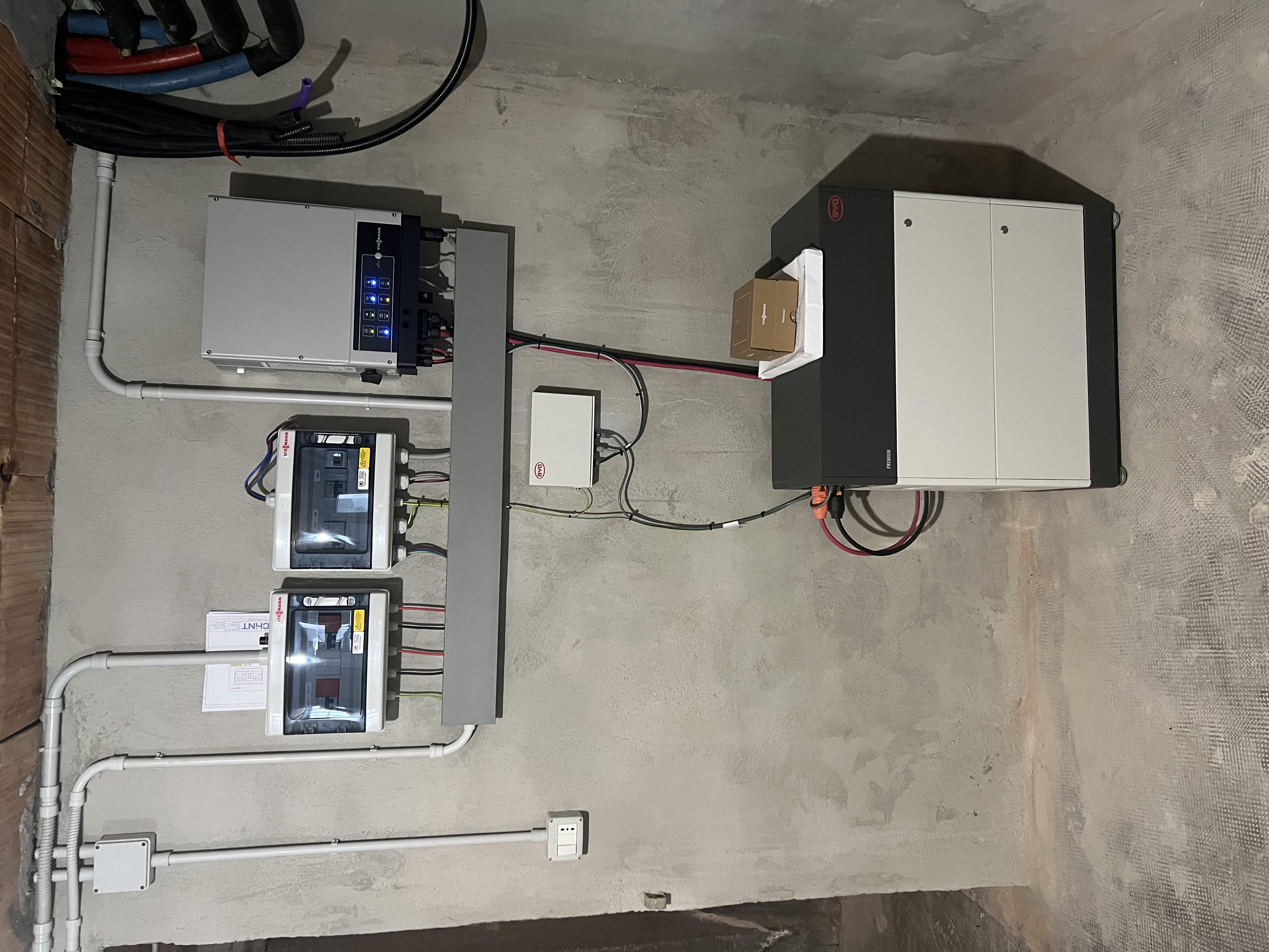 PDC 12KW PUFFER 100 litri  2 circuiti miscelati solo caldo e ACS 300 litri abbinata a fotovoltaico 6kw e accumulo al litio 8kw