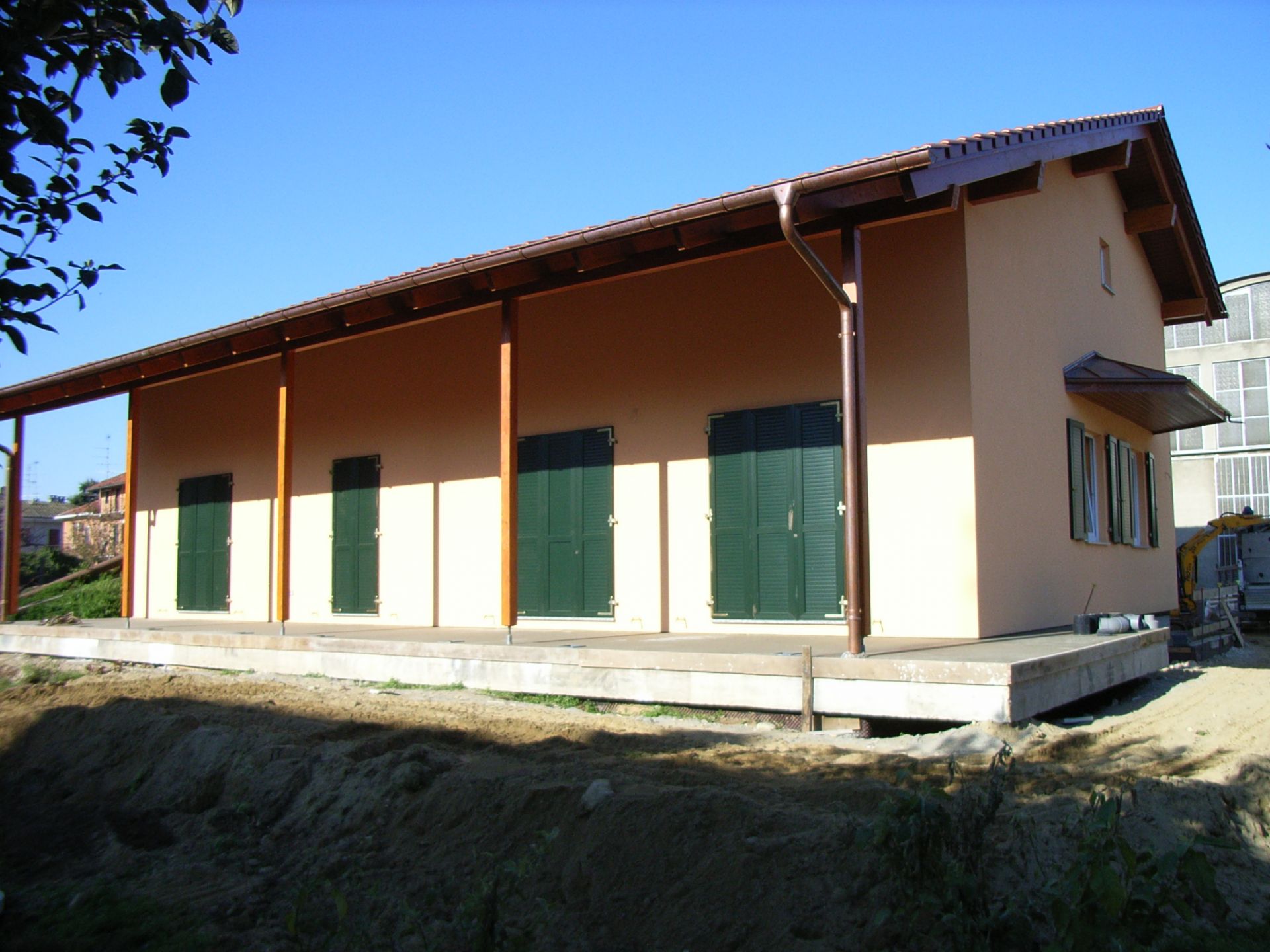 Villetta privata prefabbricata in legno arch lino ferro for Casa prefabbricata in legno su terreno agricolo