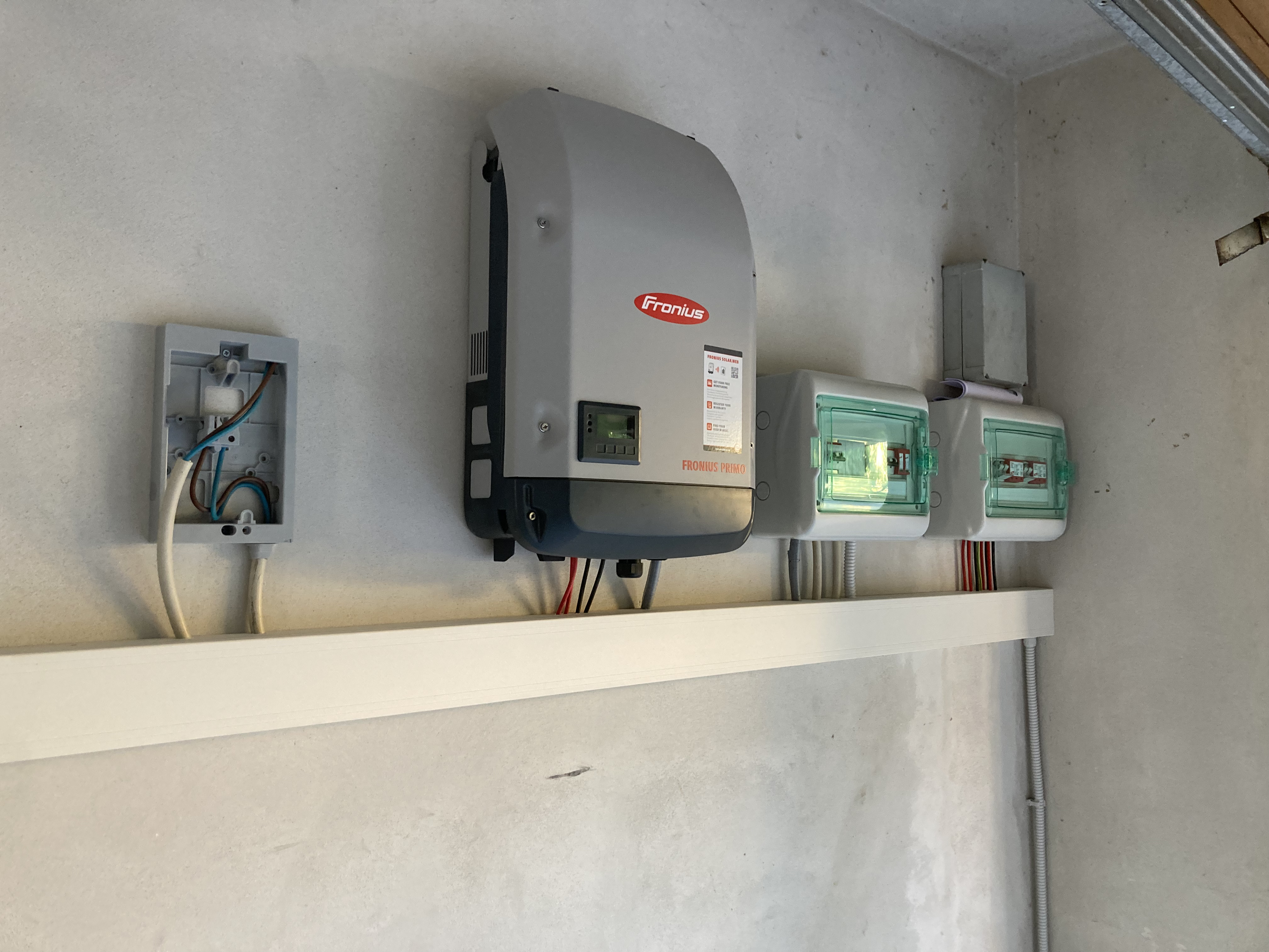 Impianto fotovoltaico 6,3 kWP  realizzato da Salucci Impianti S.r.l,  a Montecalvo in Foglia