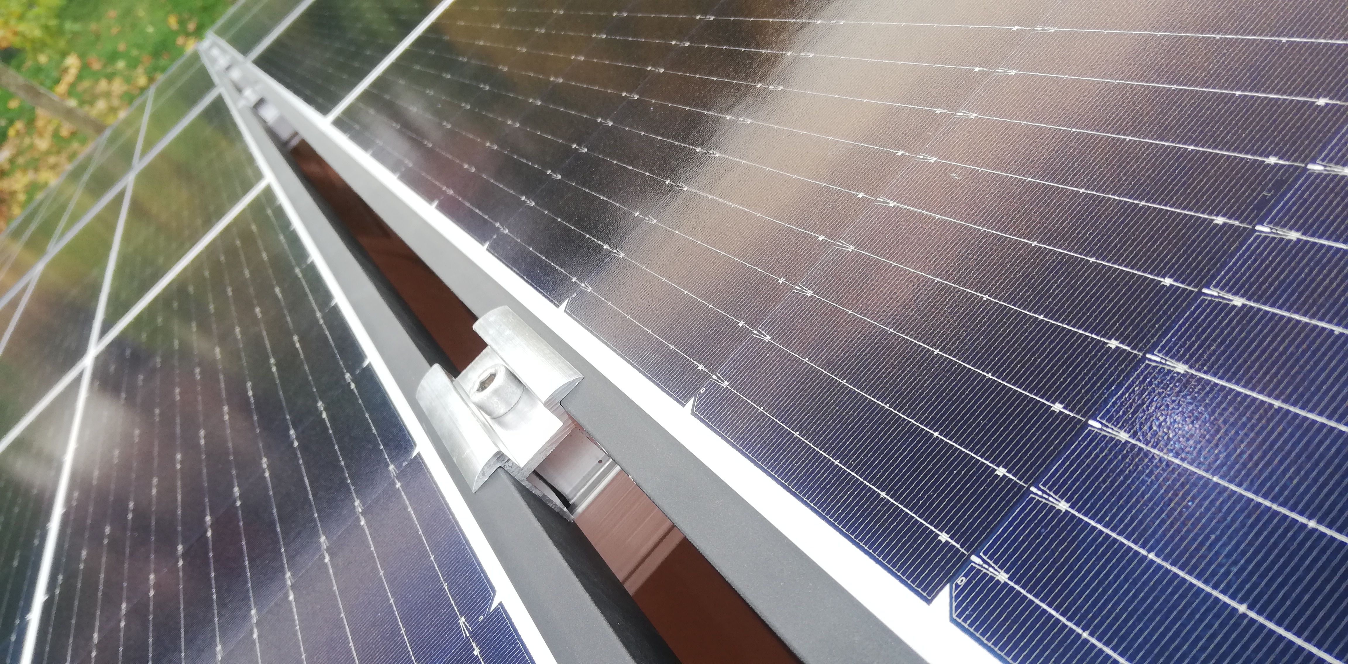 Impianto FV 8,4 Kwp, tetto a falda realizzato da BOSS IMPIANTI TECNOLOGICI snc, a Fabrica di Roma