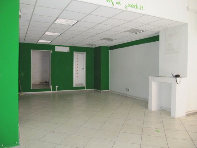 Negozio Brindisi 2001ACG