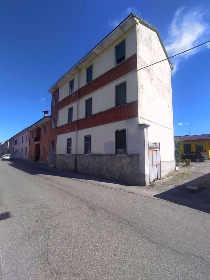 Appartamento Casalpusterlengo a98bedba-4524-45ea-9