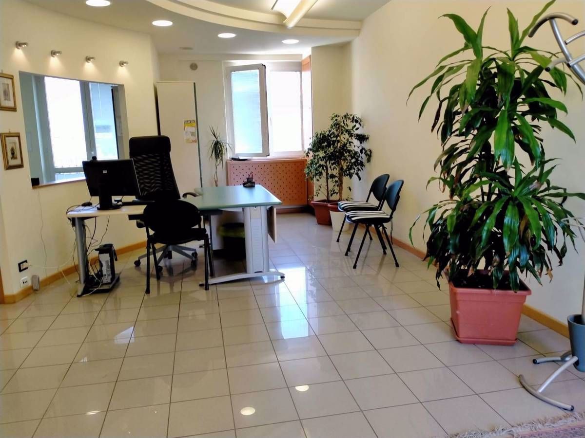 Ufficio Civitanova Marche 112964ACU