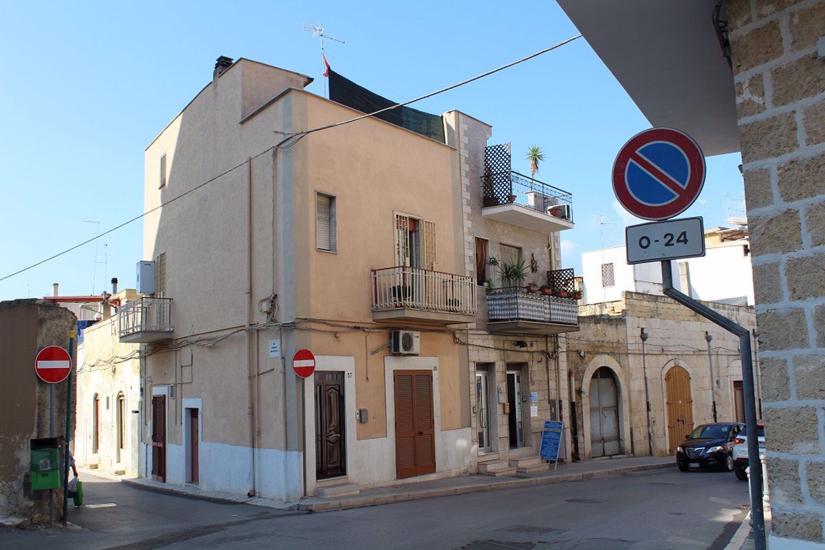 Casa Indipendente Canosa di Puglia 12023VRG