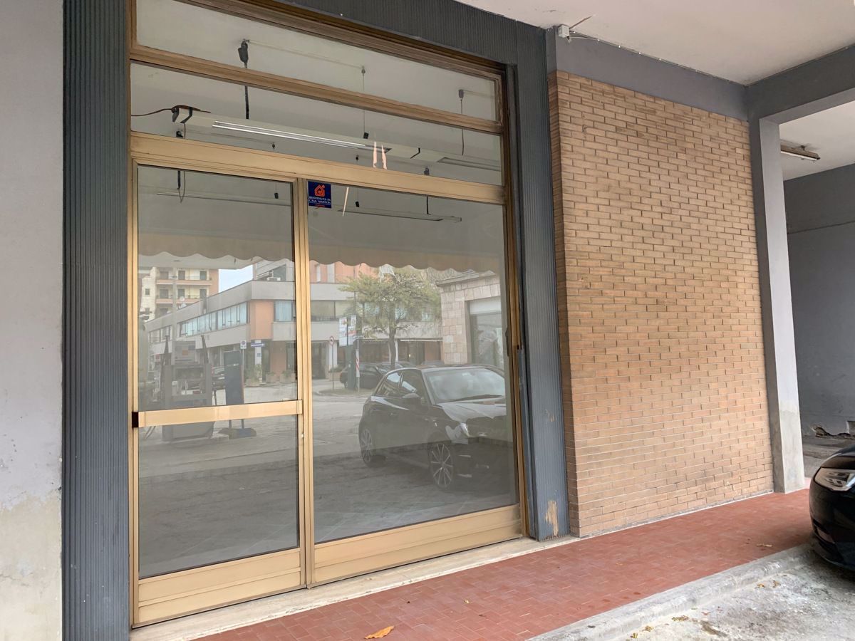 Attività  Commerciale Bastia Umbra GRIMAFF826ACG