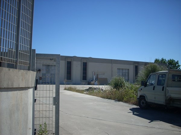Capannone Industriale in Affitto Muros