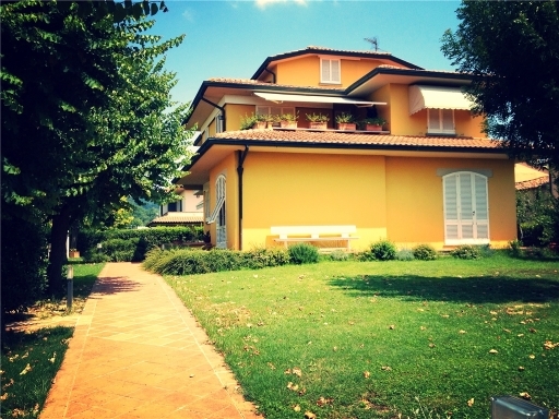 Villa singola in Affitto CAPRAIA E LIMITE