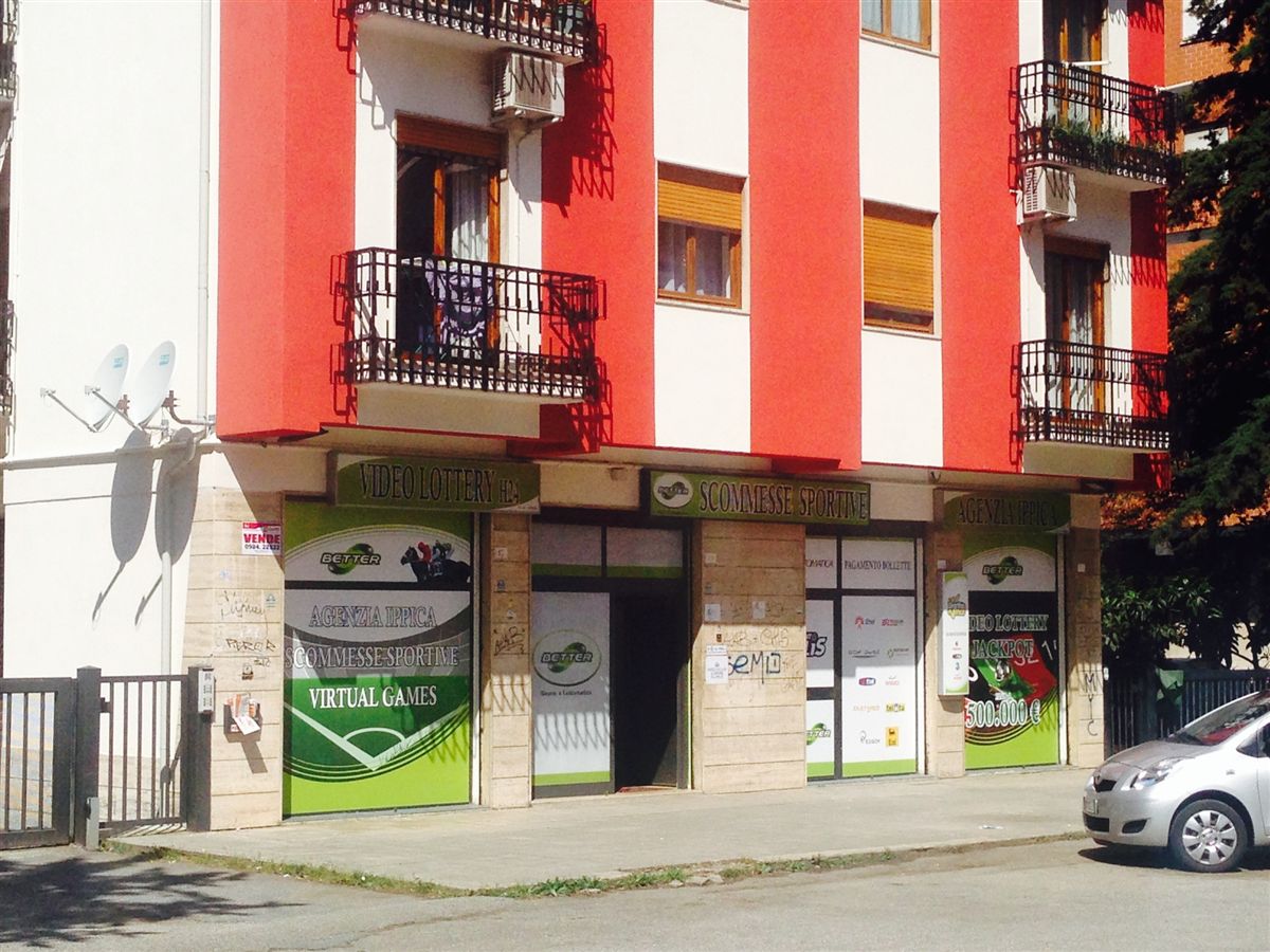 Magazzino in Vendita Rende