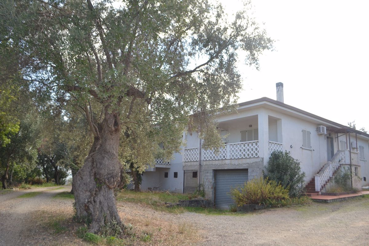 Villa bifamiliare in Vendita Rossano