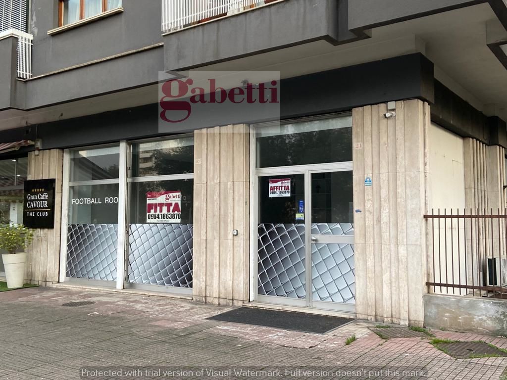 Negozio in Affitto Rende