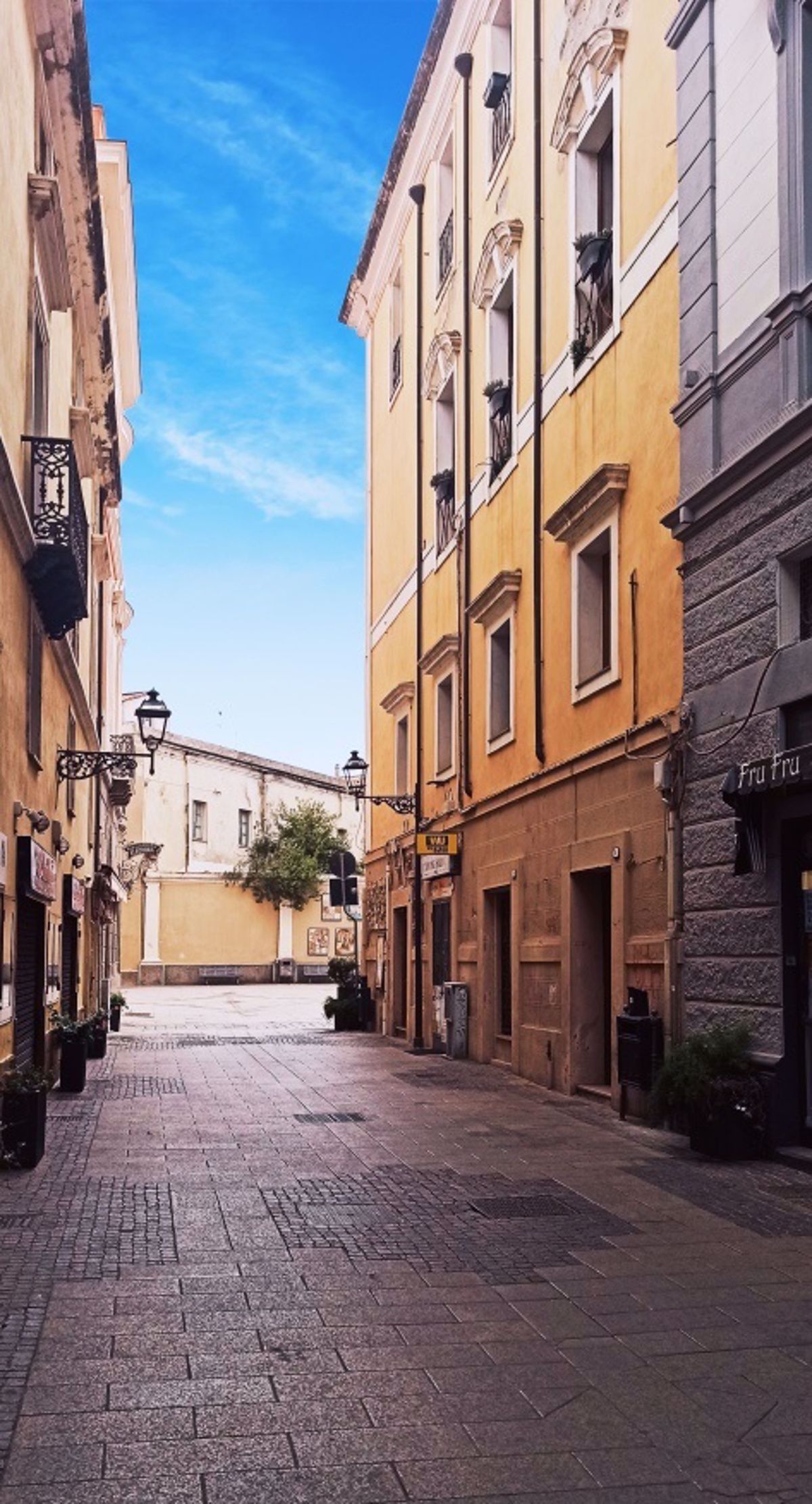 Negozio in Affitto Oristano