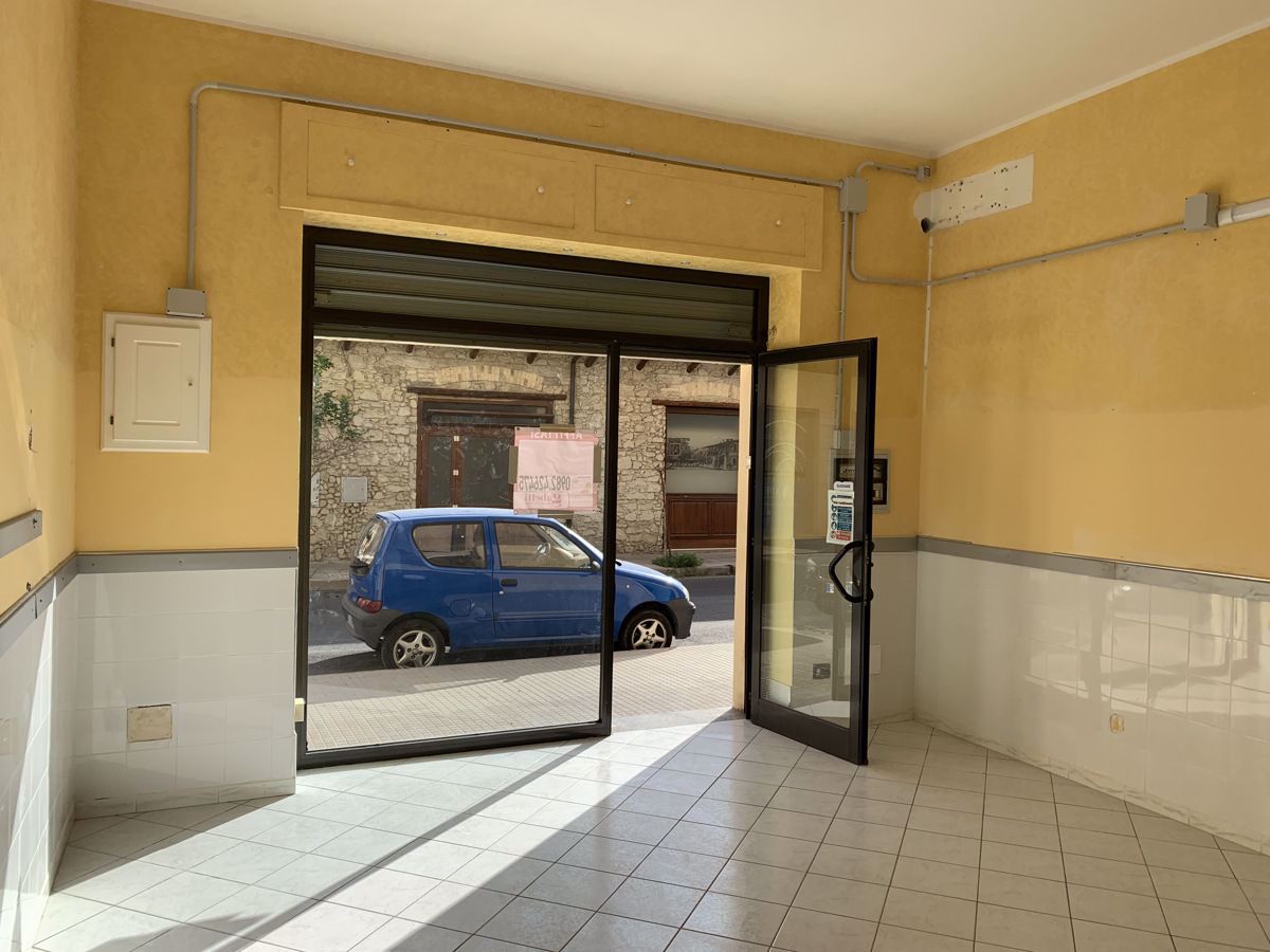 Affitto Negozio Amantea