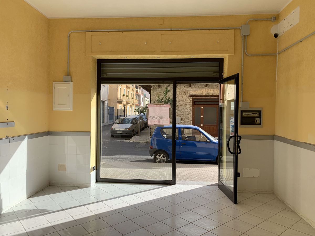 Affitto Negozio Amantea