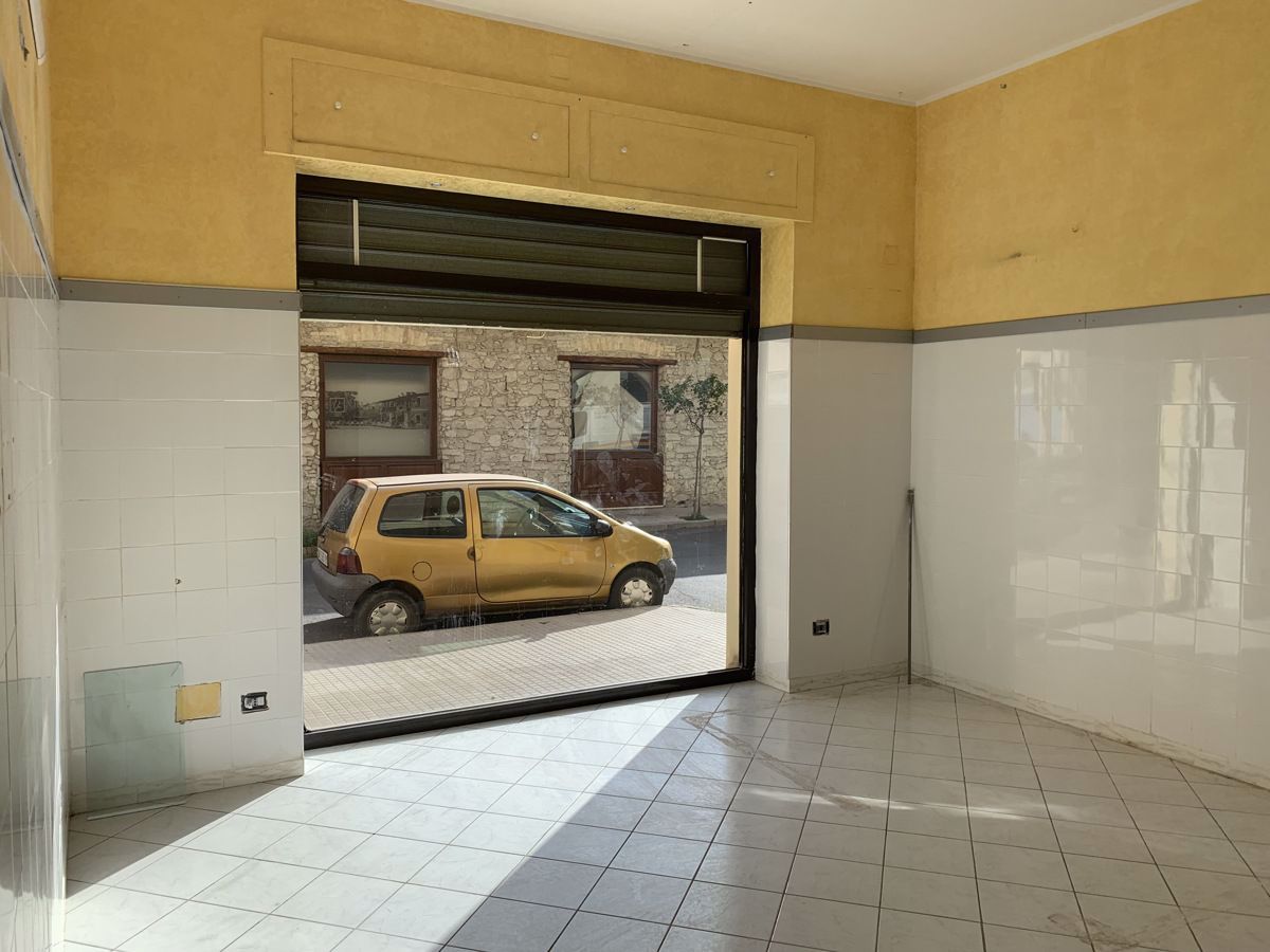 Affitto Negozio Amantea