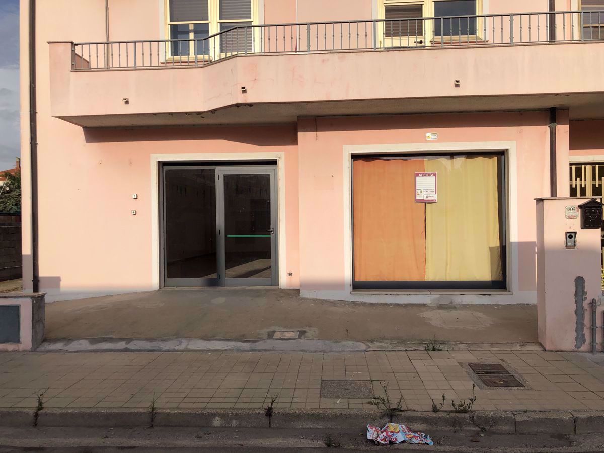 Negozio in Affitto Santa Giusta