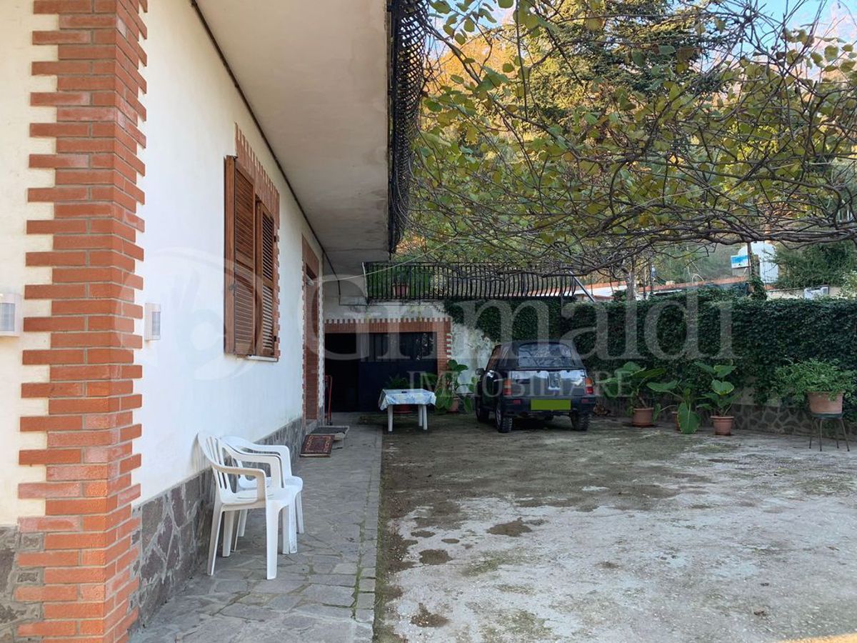 Vendita Casa Indipendente Rosora