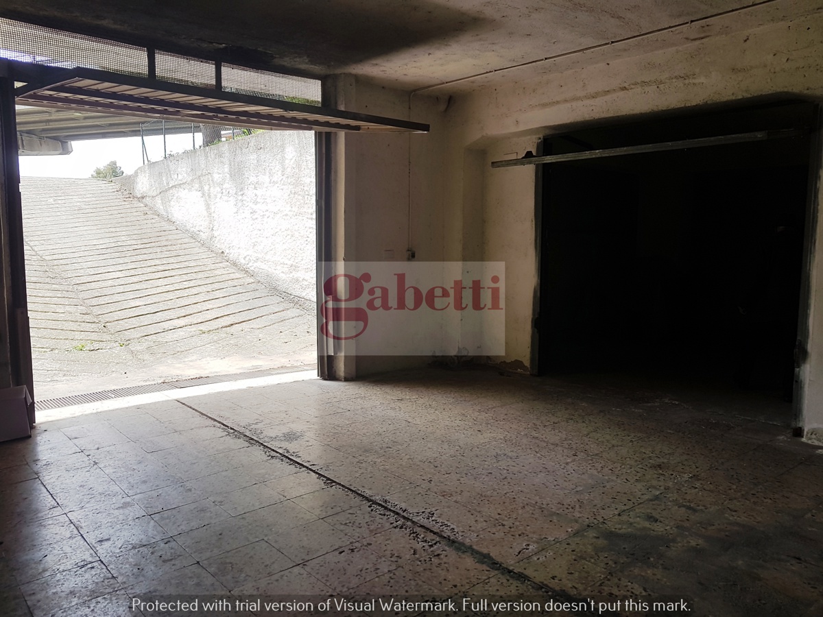 Vendita Box/Posto auto Rende