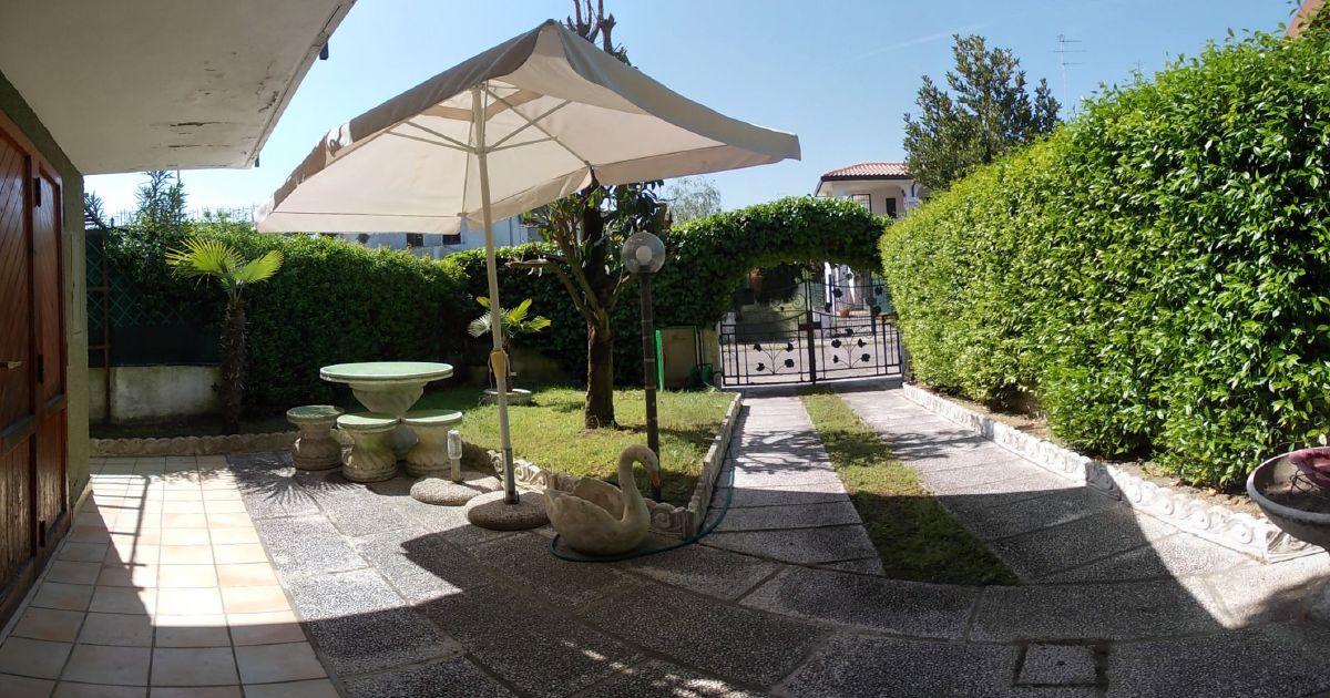 Villa a schiera Comacchio Z73VRG