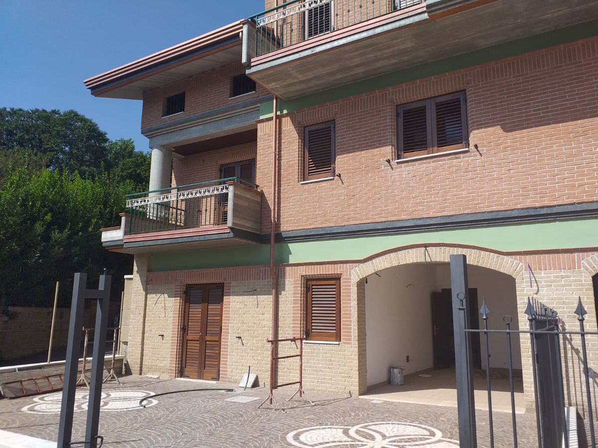 Villa bifamiliare in Vendita Avellino