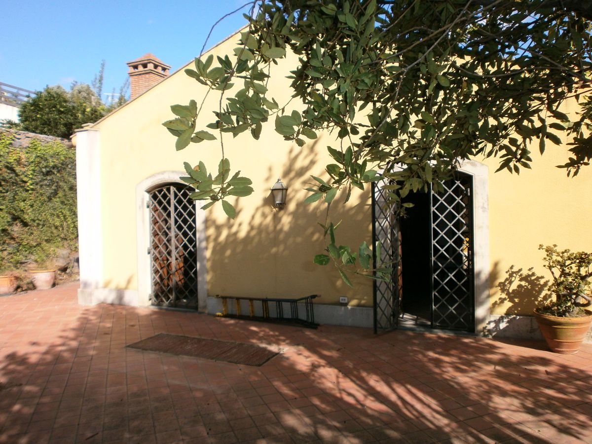 Villa singola in Vendita Trecastagni