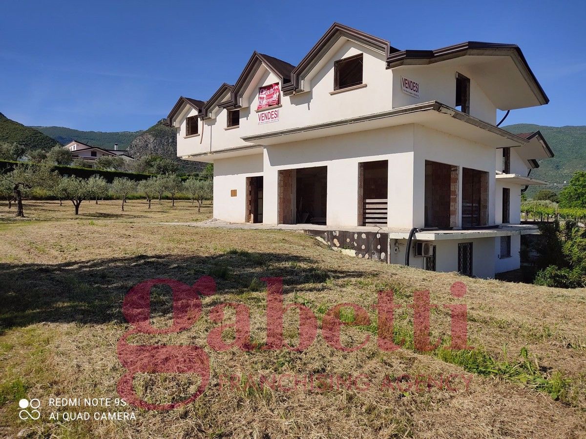 Villa a schiera Piedimonte Matese e227b9c3-9756-4b6a-9
