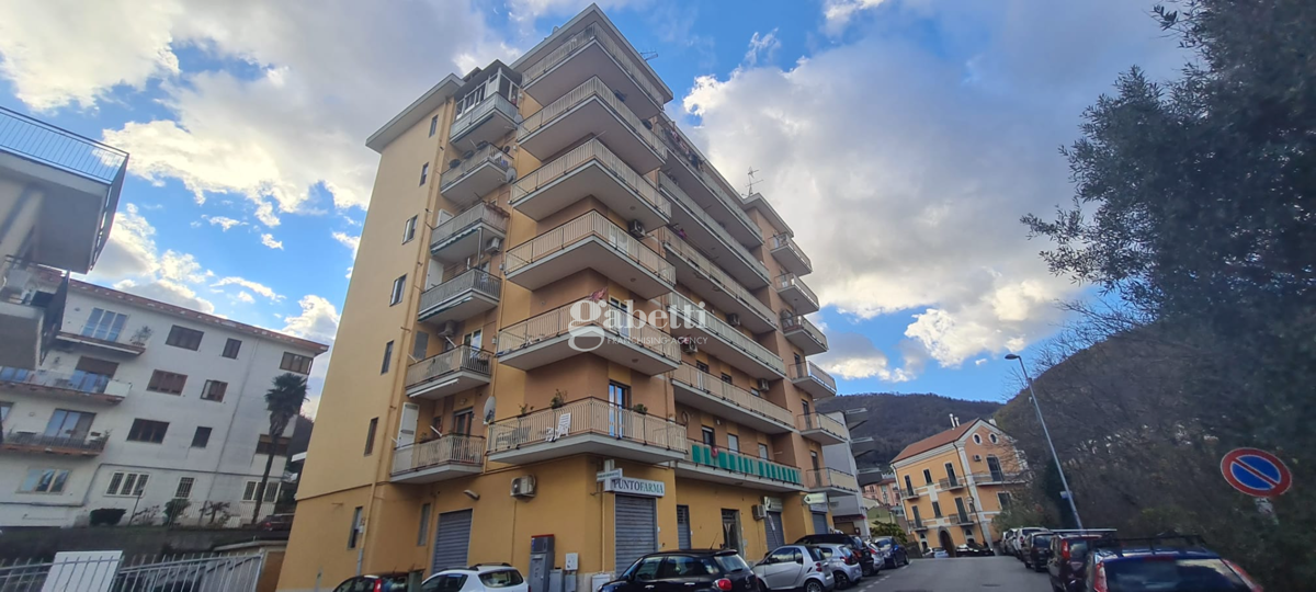 Appartamento Salerno Via AmendolaVRG