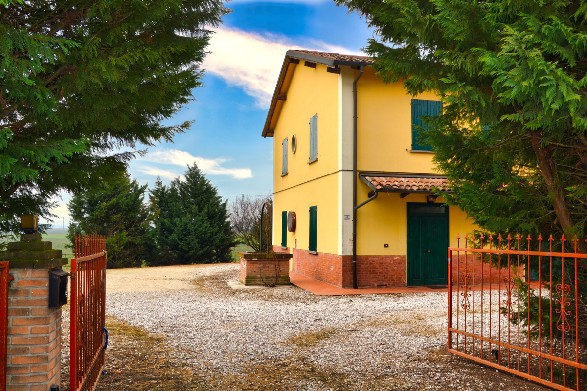 Villa bifamiliare Sant'Agata Bolognese V79VRG