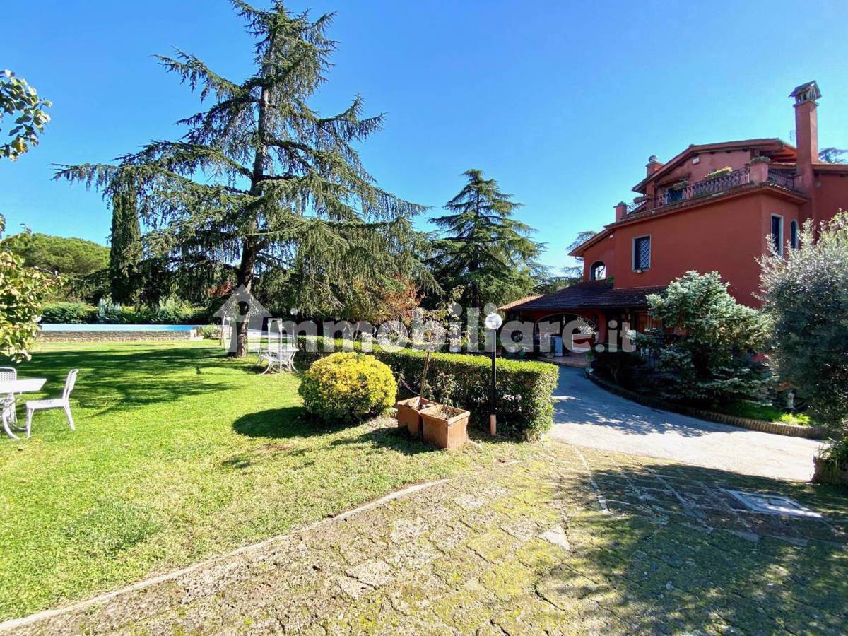 Villa bifamiliare Roma cod. rif5884145VRG