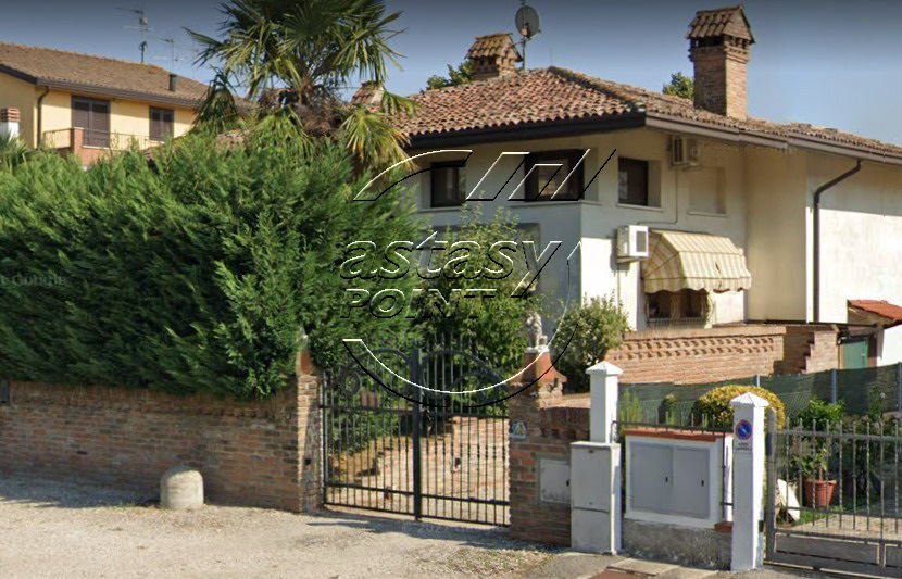 Casa Indipendente in Vendita Ferrara