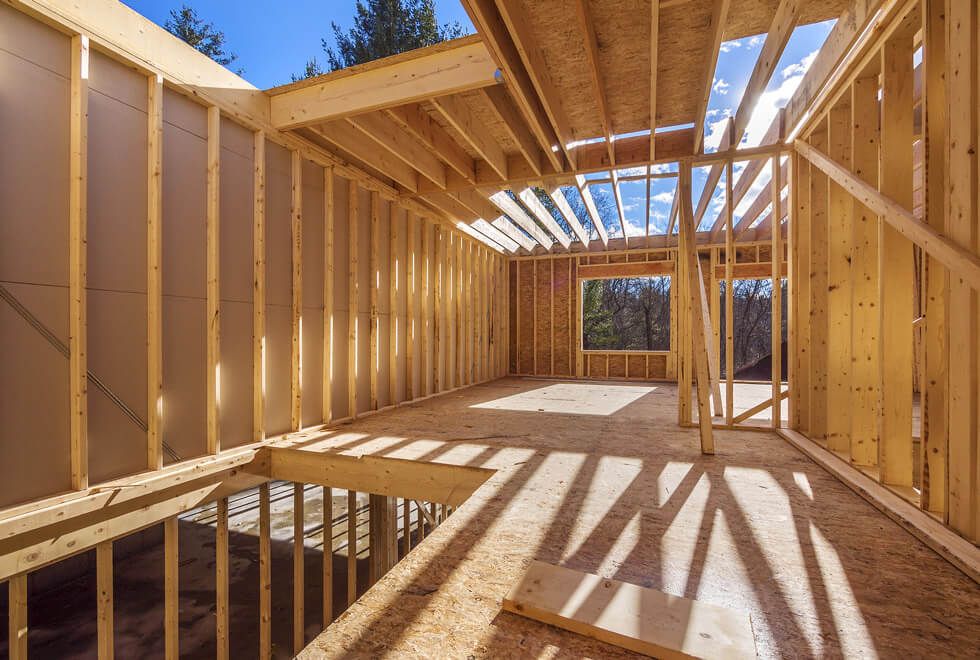 Tamponatura delle Pareti di una Casa in Legno a Telaio